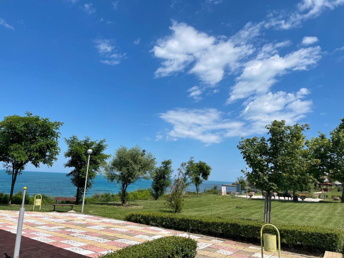 Studios Sea View Primorsko Exteriér fotografie